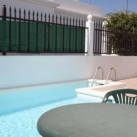 Apartmán Puerto Del Carmen Sleeps 4 Pool Wifi