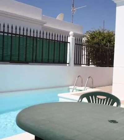 Apartamento Puerto Del Carmen Sleeps 4 Pool Wifi *