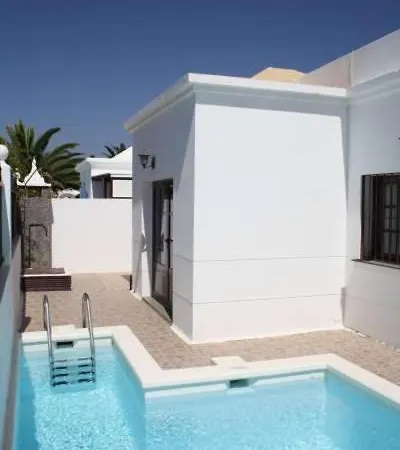 Apartamento Puerto Del Carmen Sleeps 4 Pool Wifi